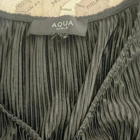 Aqua Girl 7/8 Black Fan Pleated Blouse - Picture 3 of 7